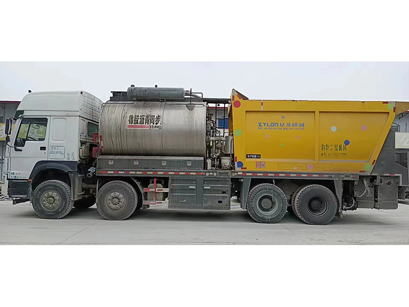 同步封层车